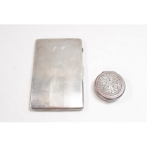 147 - Harman Brothers of Birmingham 1946 and a Silver patch box with engraved decoration 220g total weight