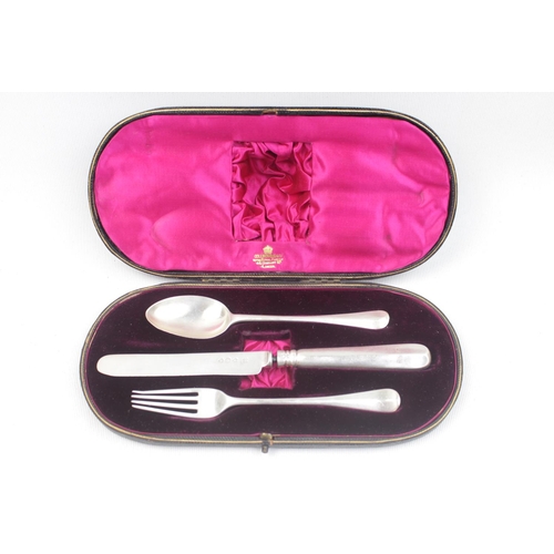 170 - Good quality 3 piece Cased Silver travelling set by John Aldwinckle & Thomas Slater, London 1894/5 1... 