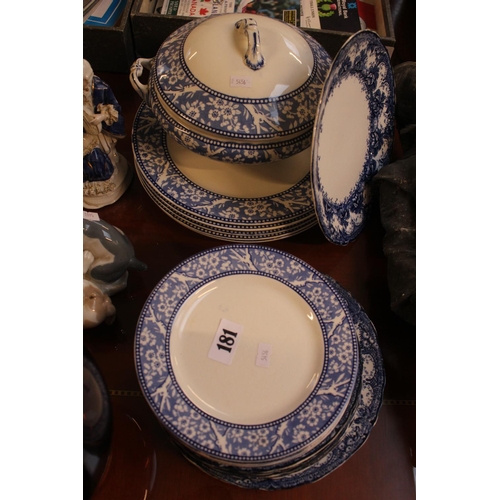 181 - Part Wedgwood Hawthorn Pattern Blue and white dinner service and a Set of Wedgwood Plates