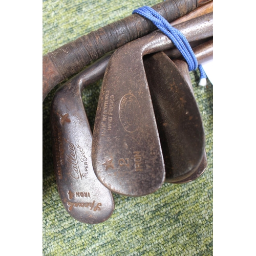 96 - Collection of Vintage Golf Clubs inc.  Anderson, G Kennett of Newmarket and Callen Super Special (5)