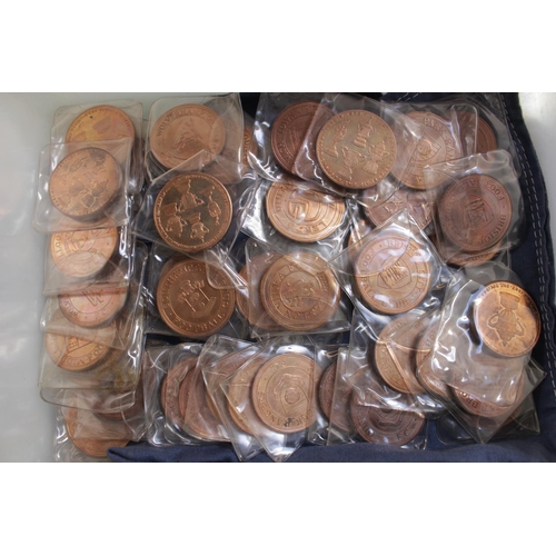 340 - Collection of Vintage Copper Football Club medallions inc. Queens Park Rangers, Arsenal, Notts Forre... 