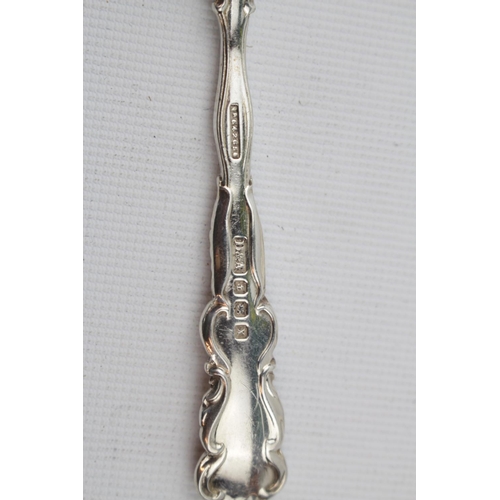 139 - Cased Set of 6 Silver Teaspoons & matching Tongs, Birmingham 1922, 180g total weight