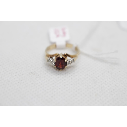 157 - Ladies 9ct Gold Almandine Garnet and Diamond set ring 2g total weight Size I