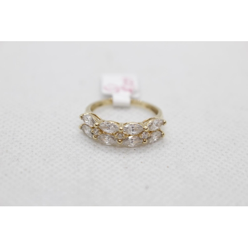 198 - 14ct Gold CZ Set dress ring 3g total weight Size N