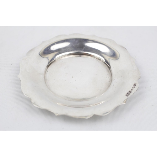 135 - Circular Silver dish - 14cm in Diameter, Sheffield 1906 by GT. 78g total weight