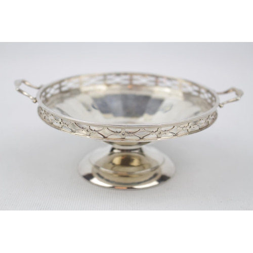 147 - A Silver Art Deco two-handled sweet dish on spreading foot 13cm wide, Birmingham 1925. 80g total wei... 