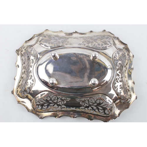 189 - Edwardian Silver Pierced fruit basket Sheffield 1907 by R F Mosley & Co, 440g total weight