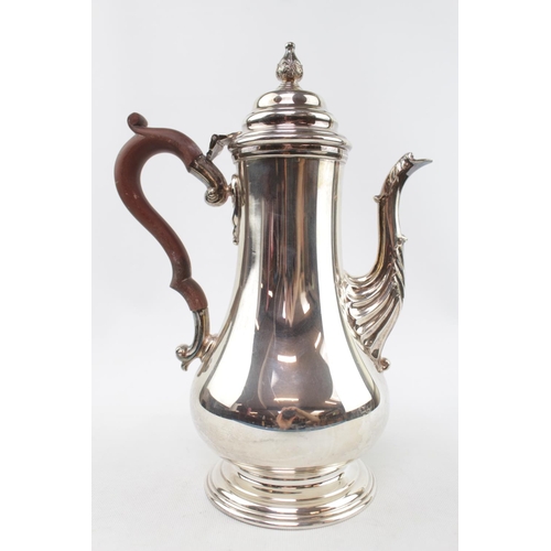 190 - Good quality 20thC Silver Coffee Pot Birmingham 1969 by J B Chatterley & Sons Ltd. 947g total weight