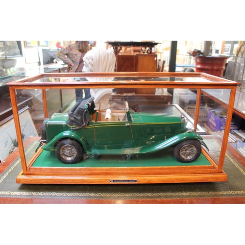 81 - Pocher 1/8 Scale Rolls Royce Ambassador K12 Early 1980s Mode with metal chassis, engine gearbox. In ... 