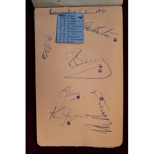 84 - 1940s/50s Autograph Album, Autographs of Manchester United FC inc. Don Gibson, Stand Pearson etc, Ch... 