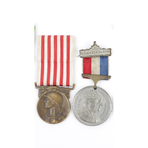 298 - 1870 French Republic Medal, Coronation Medal and a WWI Commemorative Medal