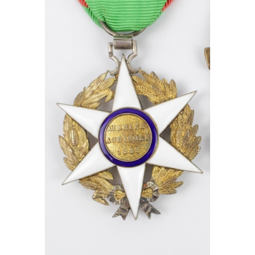 299 - Croix de guerre with Star, WWII Croix de guerre and a French Republic Enamelled star