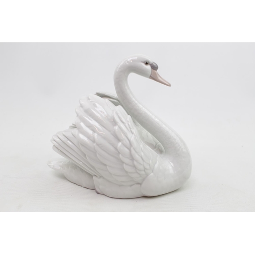 318 - Large Lladro figure of a Swan 5231