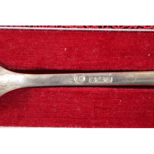 221 - Cased 20thC Silver Marrow Spoon 48g total weight