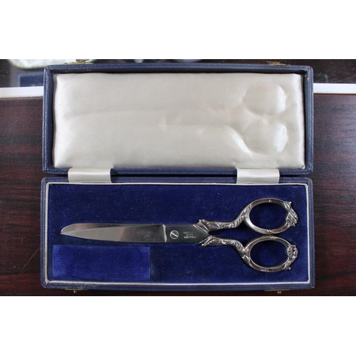 228 - Pair of George Platts & Son Silver handled Scissors in fitted case 108g total weight