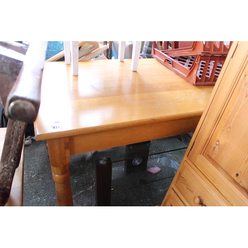 443 - Oak Rectangular table