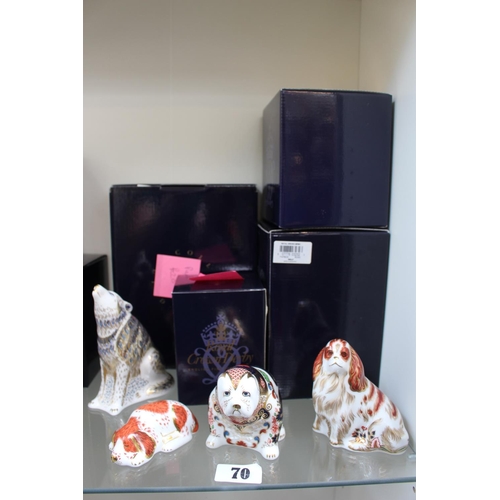 70 - Collection of 4 Royal Crown Derby paperweights to include King Charles Spaniel, Wolf, Bulldog and pu... 