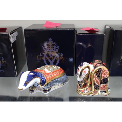 82 - Collection of 2 Royal Crown Derby paperweights to include Badger, Old Imari Snake with Gold stoppers... 