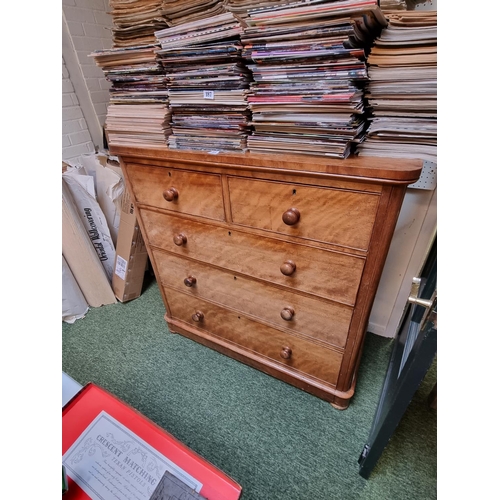 318 - 19thC Walnut Chest of 2 over 3 drawers with turned handles