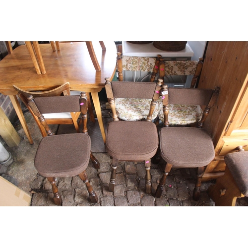 364 - 5 1970s Bar stools