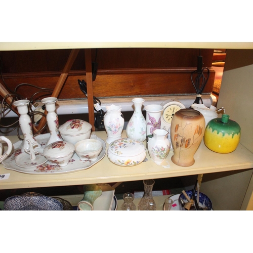 29 - Collection of assorted ceramics inc. Imrai, Carlton ware etc