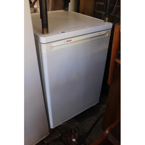 386 - Bosch undercounter Fridge