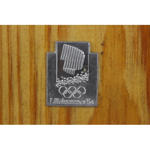 43 - Lillehammer Winter Olympics 1994 Plaque Winter Olympic Games, Lillehammer, 1994, a bronze Participan... 