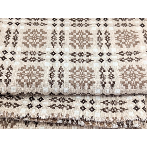 205 - Vintage woollen Welsh tapestry Beige and brown fringed edge blanket with traditional Caernarfon desi... 