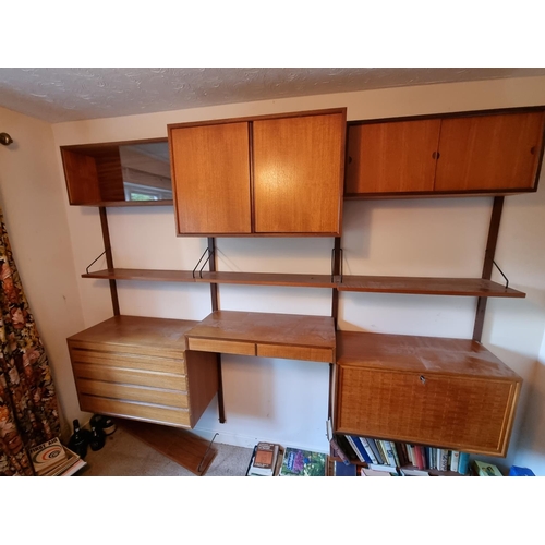 289 - Cado - Poul Cadovius - Royal - A retro vintage mid 20th century Danish teak modular wall shelving sy... 