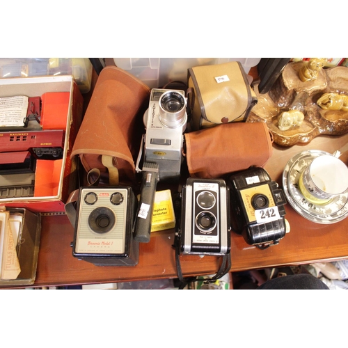 242 - Collection of assorted Cameras inc. Kodak, Powermatic etc