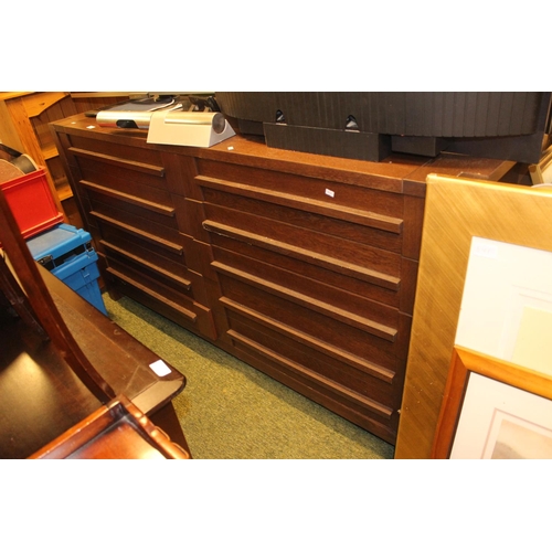 539 - Modern Long Chest of drawers