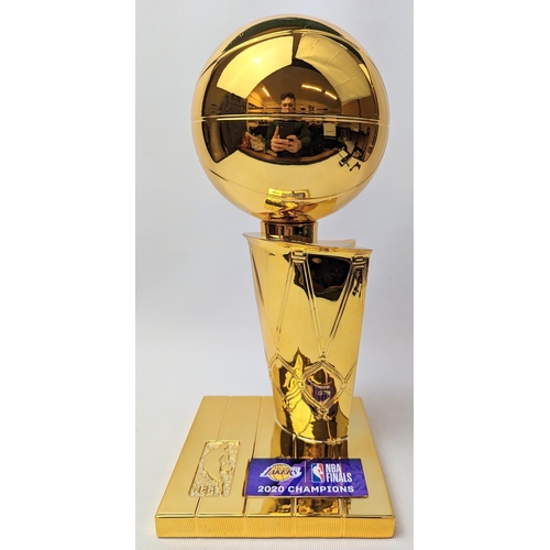 119 - Fanatics Los Angeles Lakers, 2020 NBA Finals Champs) Replica Trophy BKMILAK002