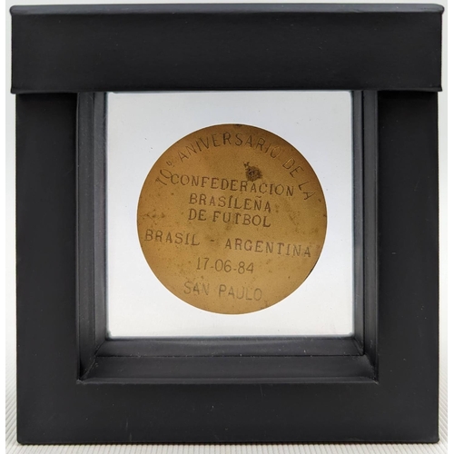 66 - A 1984 Medal to commemorate the International friendly match between Brazil vs. Argentina. The obver... 
