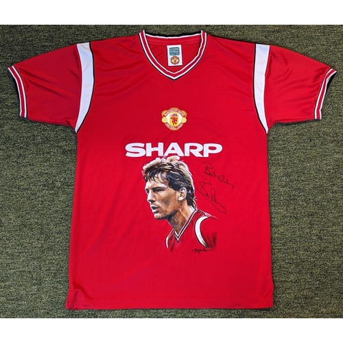 214 - Manchester United tribute Jersey Bryan Robson, hand painted by Jay Connolly