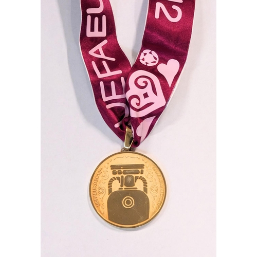 285 - 2012 UEFA reproduction medal from the Spanish Football Federation bronze gold plated limited edition... 