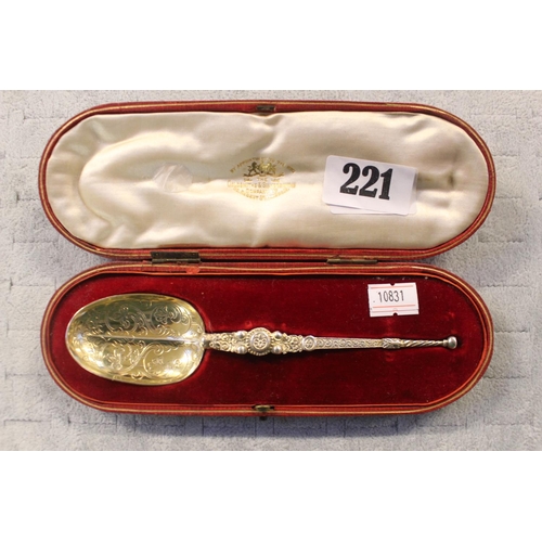 243 - Edward VII 1901 Silver Coronation Spoon 42g total weight in fitted case retailed by The Goldsmiths &... 