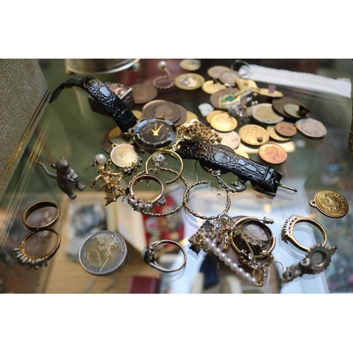 274 - Collection of assorted Costume jewellery inc. Rings, Coins etc