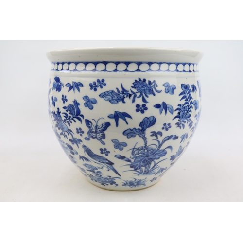 46 - Chinese Blue & White Jardinière with Flora and Fauna Decoration 20cm in Height