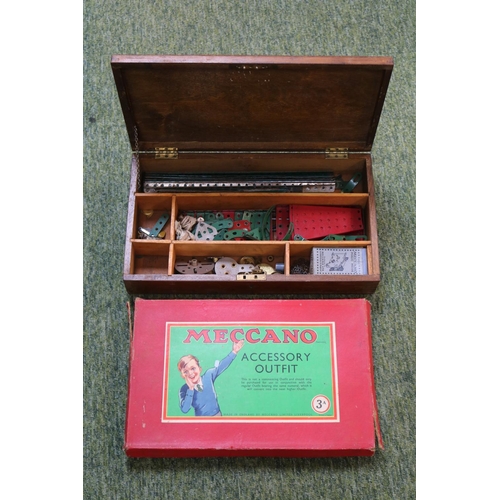 53 - Boxed Meccano 3a Outfit and a Wooden Cased Meccano Set