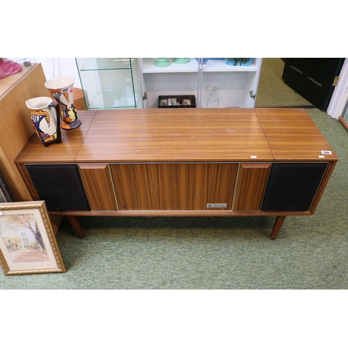 300 - Pye of Cambridge Radiogram