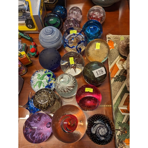 128 - Collection of assorted Glass paperweights inc Caithness