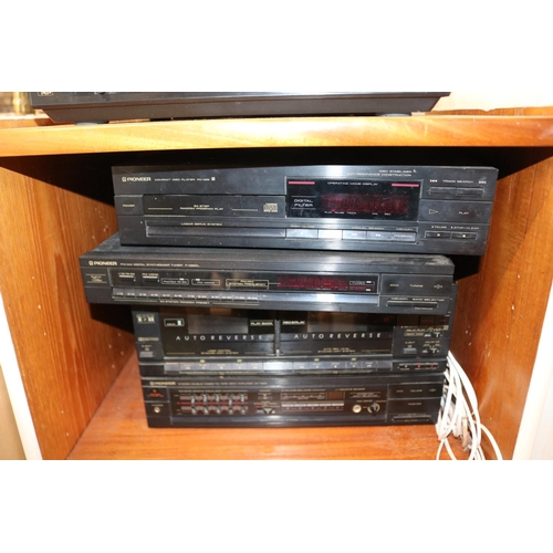 450 - Pioneer stacking Stereo system