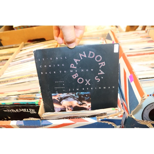 119 - Large box of assorted Vinyl Singles inc. The Steve Miller Band, Frankie Valli, Tony Christie etc