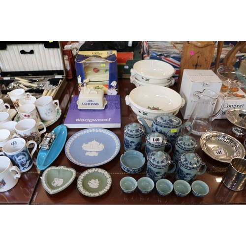 140 - Chinese Blue & White Tea Set 3 Moss Rose Tureens, Wedgwood Jasperware