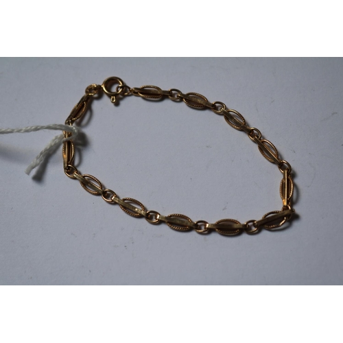 Lot 221       