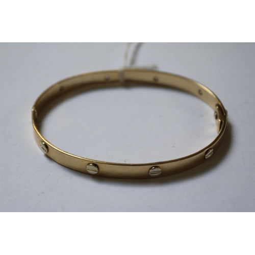 Ladies 9ct Gold Cartier Design Bangle 23g total weight