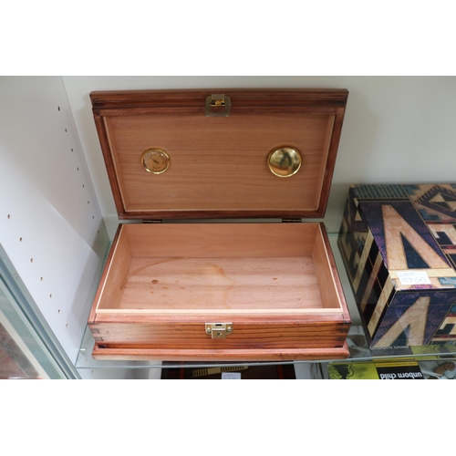 57 - Cave a Cigars Cedar lined Cigar Humidor