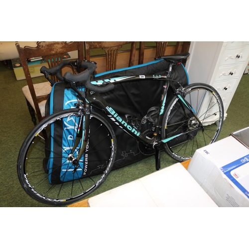 Bianchi RC 928 Carbon Racer cycle with travel bag