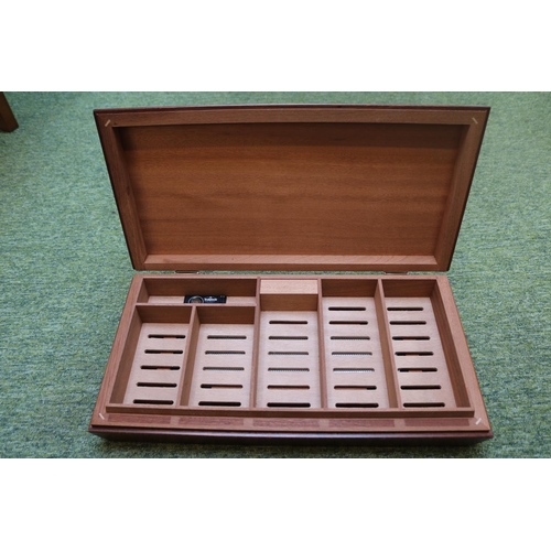 119 - Large cider lined cigar humidor.