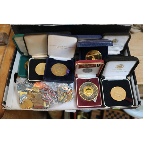 216 - Collection of British Racing Drivers and other Automobilia related medallions and collectables